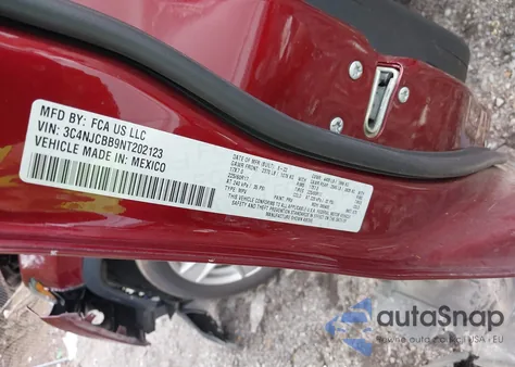 2022 Jeep Compass Latitude Fwd z USA, uszkodzony, nr VIN 3C4NJCBB9NT202123